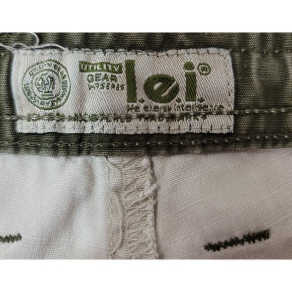 LEI Beige Drawstring Waist Capris 7 Juniors Flat Front Roll Tab Hem Lightweight - Picture 5 of 6